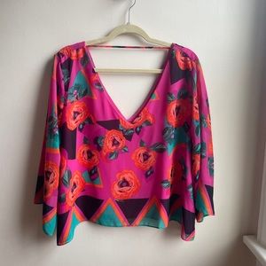 Bisou Bisou bold floral top